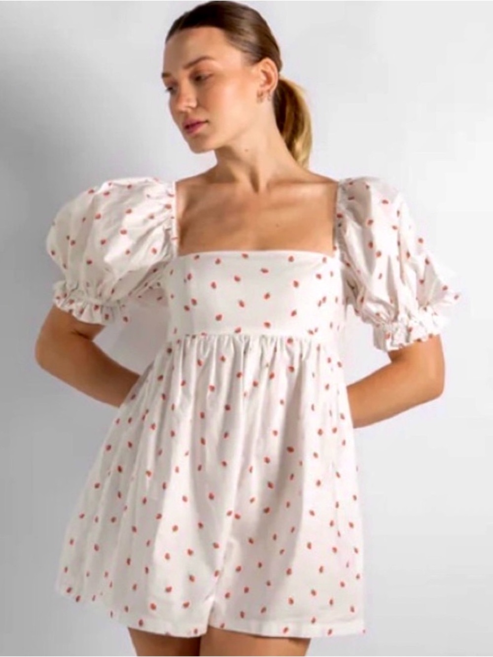 Selkie White Cotton Strawberry Pattern Lane Bunny Romper Size XS Vacation Summer